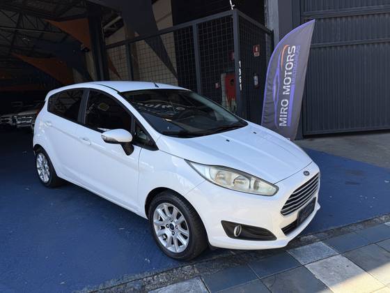 FORD FIESTA 1.6 SE HATCH 16V FLEX 4P MANUAL